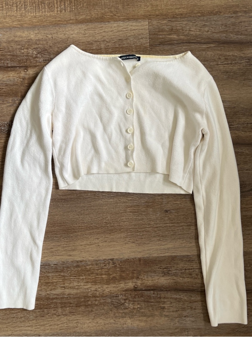 Brandy Melville Ivory Button-Front Cropped Long-Sleeve Top